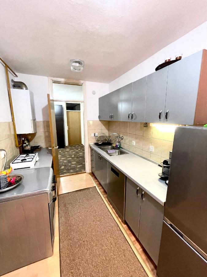 Airport Sarajevo Apartment 2 Eksteriør billede
